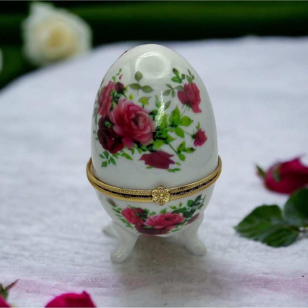 Vintage Brass Hinged Floral Painted Porcelain Egg Jewelry Trinket Holder